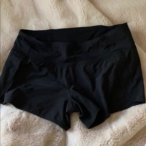 Lululemon shorts with lining- size 8